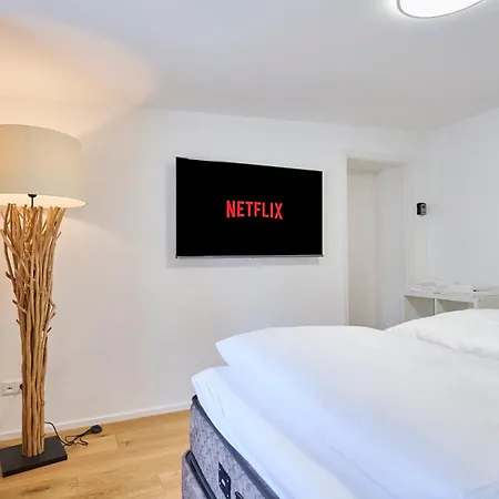 Wood World Luxury Iii Massage - Tischkicker - Parken - Kueche - Light Show - Trambolin Daire Markdorf