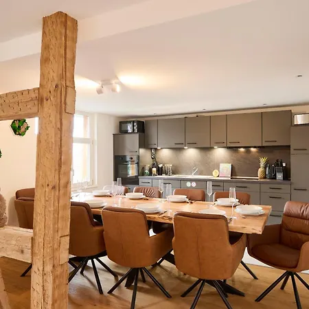 Daire Wood World Luxury Iii Massage - Tischkicker - Parken - Kueche - Light Show - Trambolin *