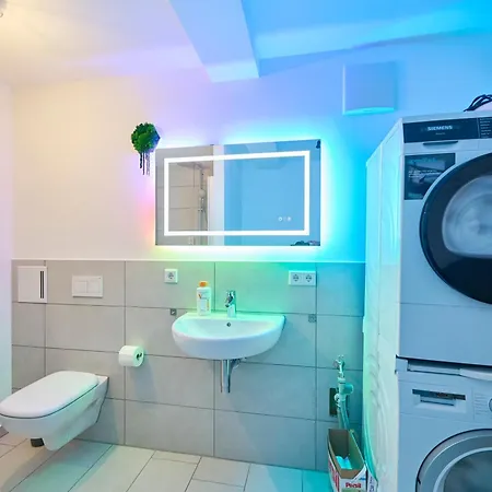 Wood World Luxury Iii Massage - Tischkicker - Parken - Kueche - Light Show - Trambolin *