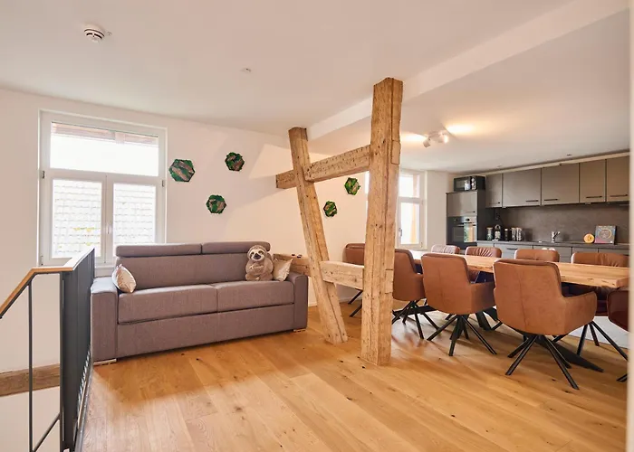 Wood World Luxury Iii Massage - Tischkicker - Parken - Kueche - Light Show - Trambolin Lägenhet